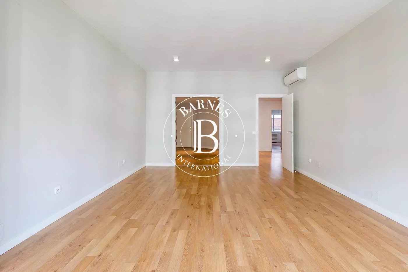 32c367d9850834dc10eb45d7b29522ed 0cdfee8d42 1400 original - Attribut alt par défaut.