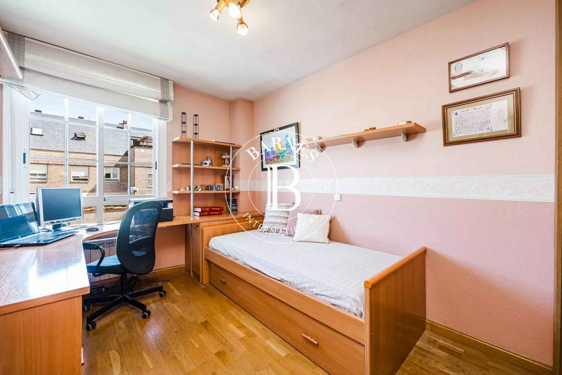 87146365 015 - Attribut alt par défaut.