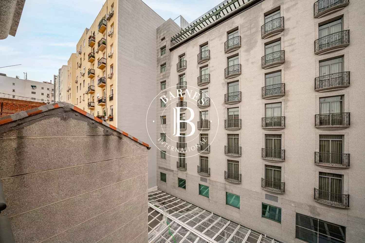 86647768 067 - Attribut alt par défaut.