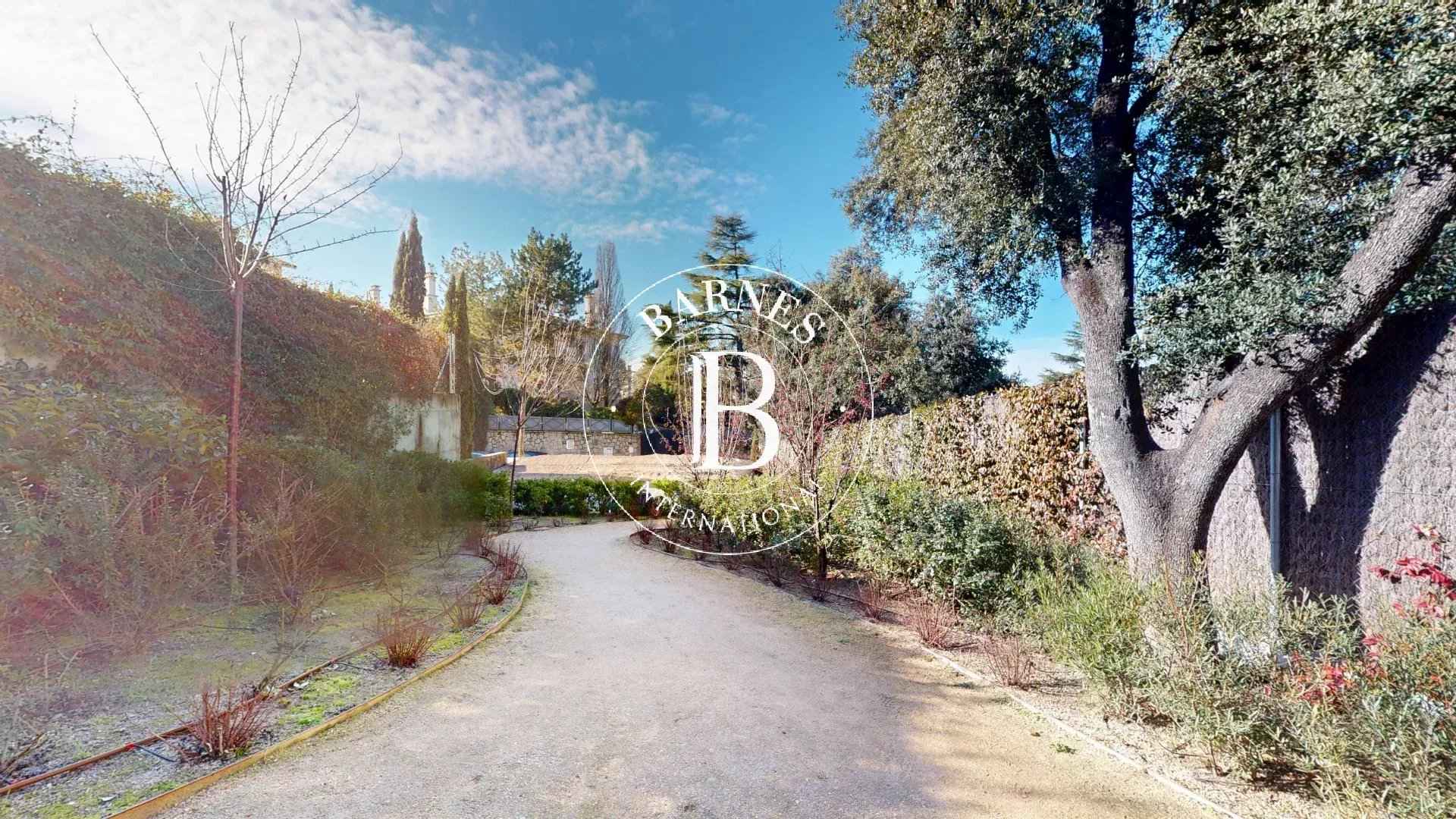 86853087 025 - Attribut alt par défaut.