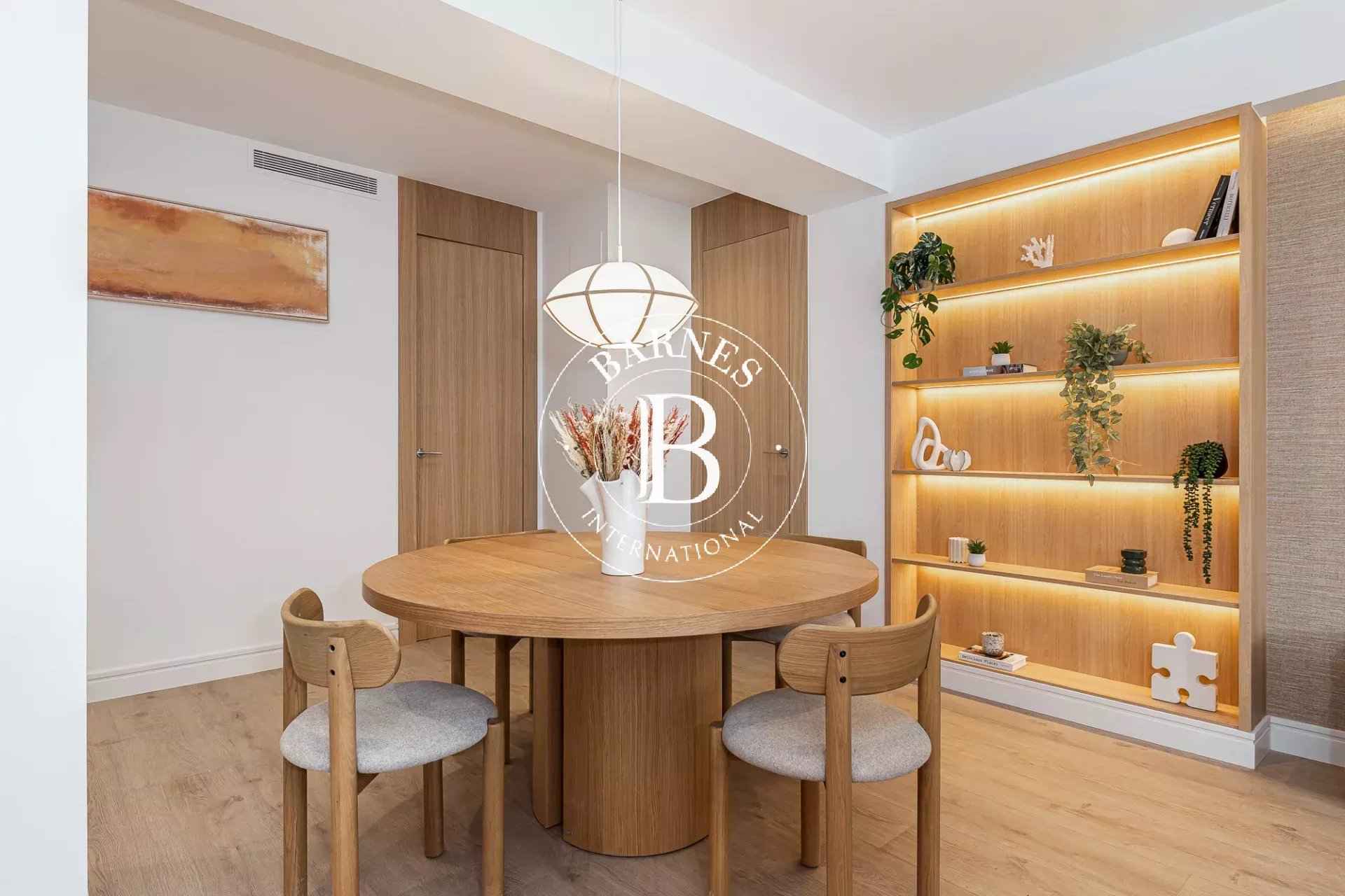 87169147 013 - Attribut alt par défaut.
