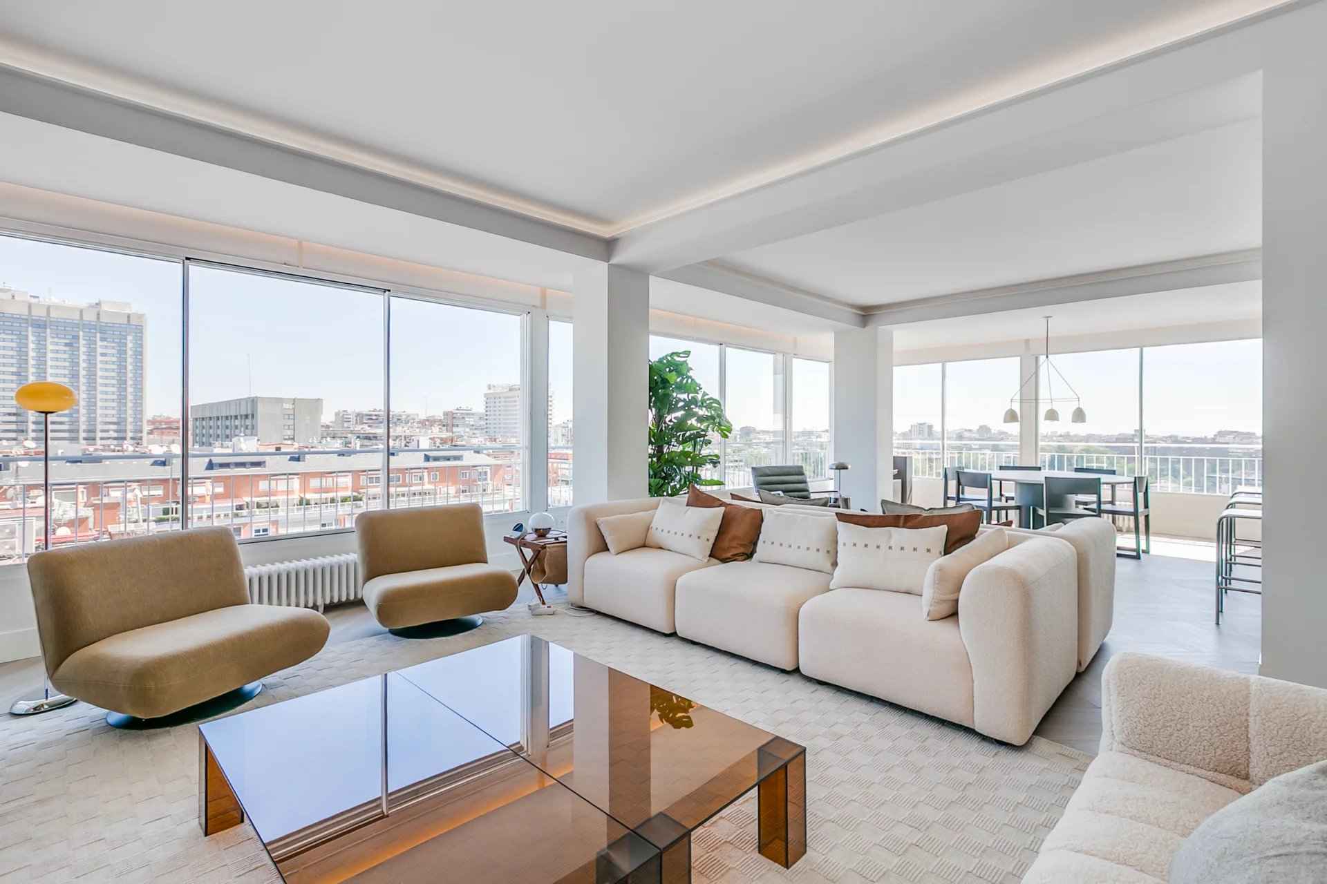 Salon d’un immeuble de luxe Madrid Hispanoamerica