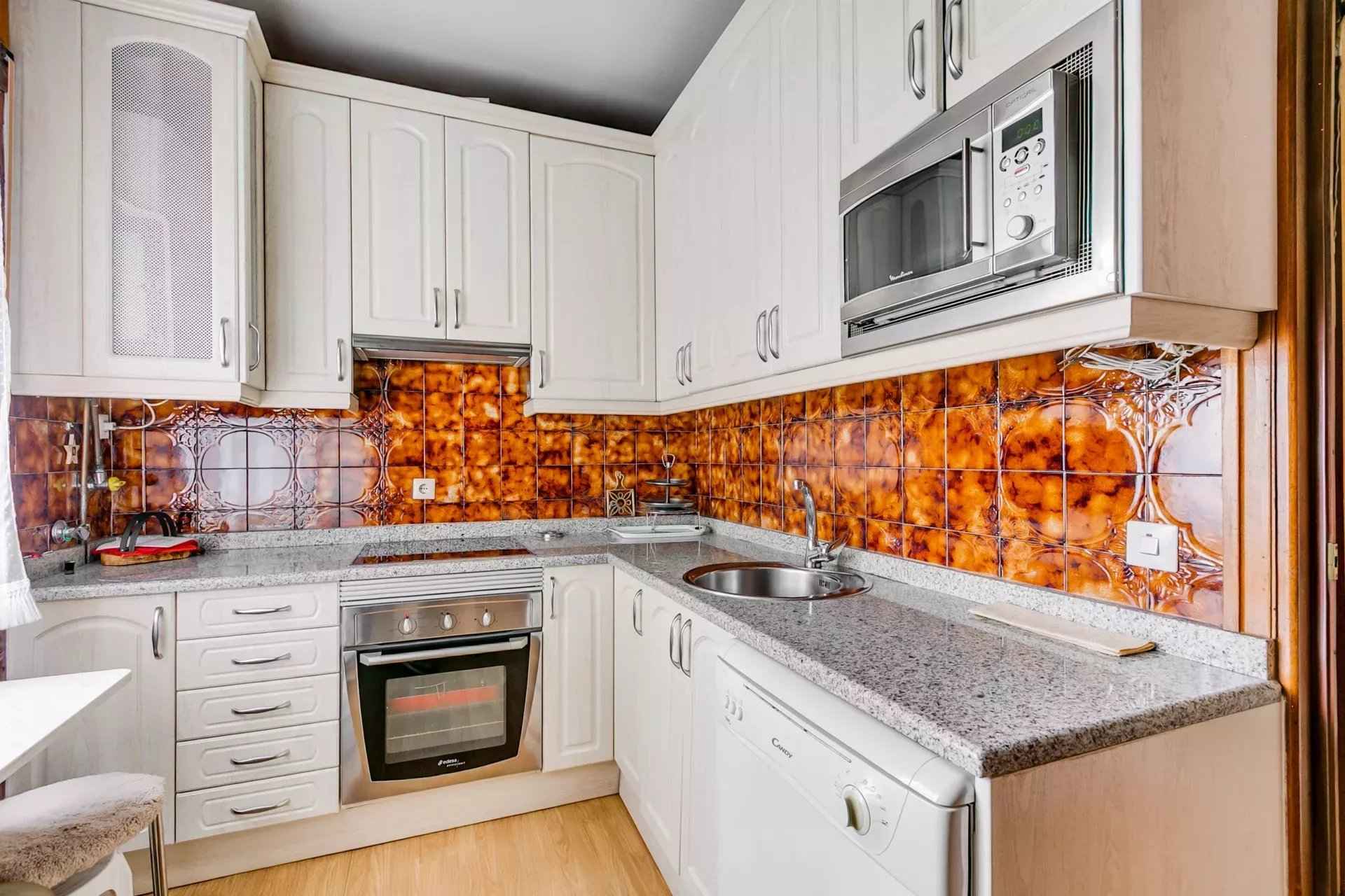 037c1e694e60bc042dd01054ec927edc 561b95d448 1920 original - Attribut alt par défaut.