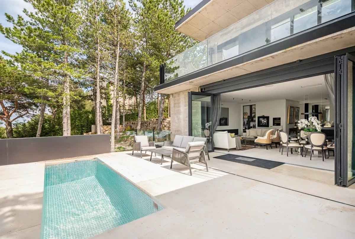 Db28344f756c4e81293fbae7dd2f9566 9cd3d36888 1200 original - Attribut alt par défaut.