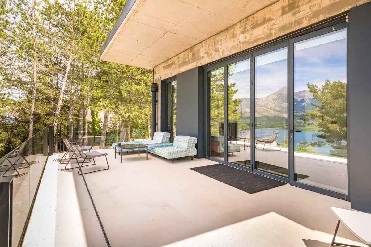 Fc75f2ab180383bee2a7951d16f4b8aa f83b66c1fa 1200 original - Attribut alt par défaut.