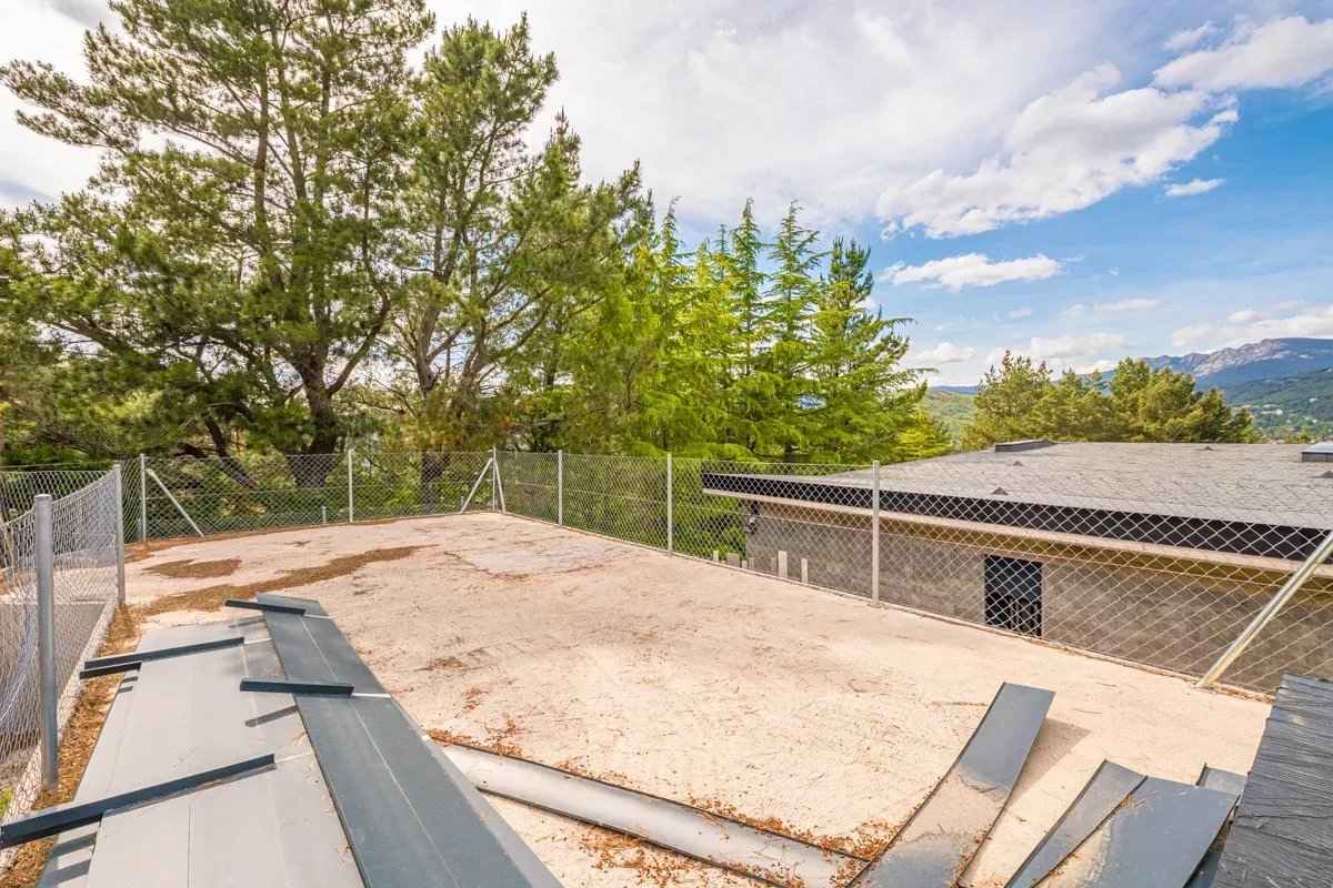 5db9b9a037a9c6e076b32412065a14c1 35f8f60dde 1200 original - Attribut alt par défaut.