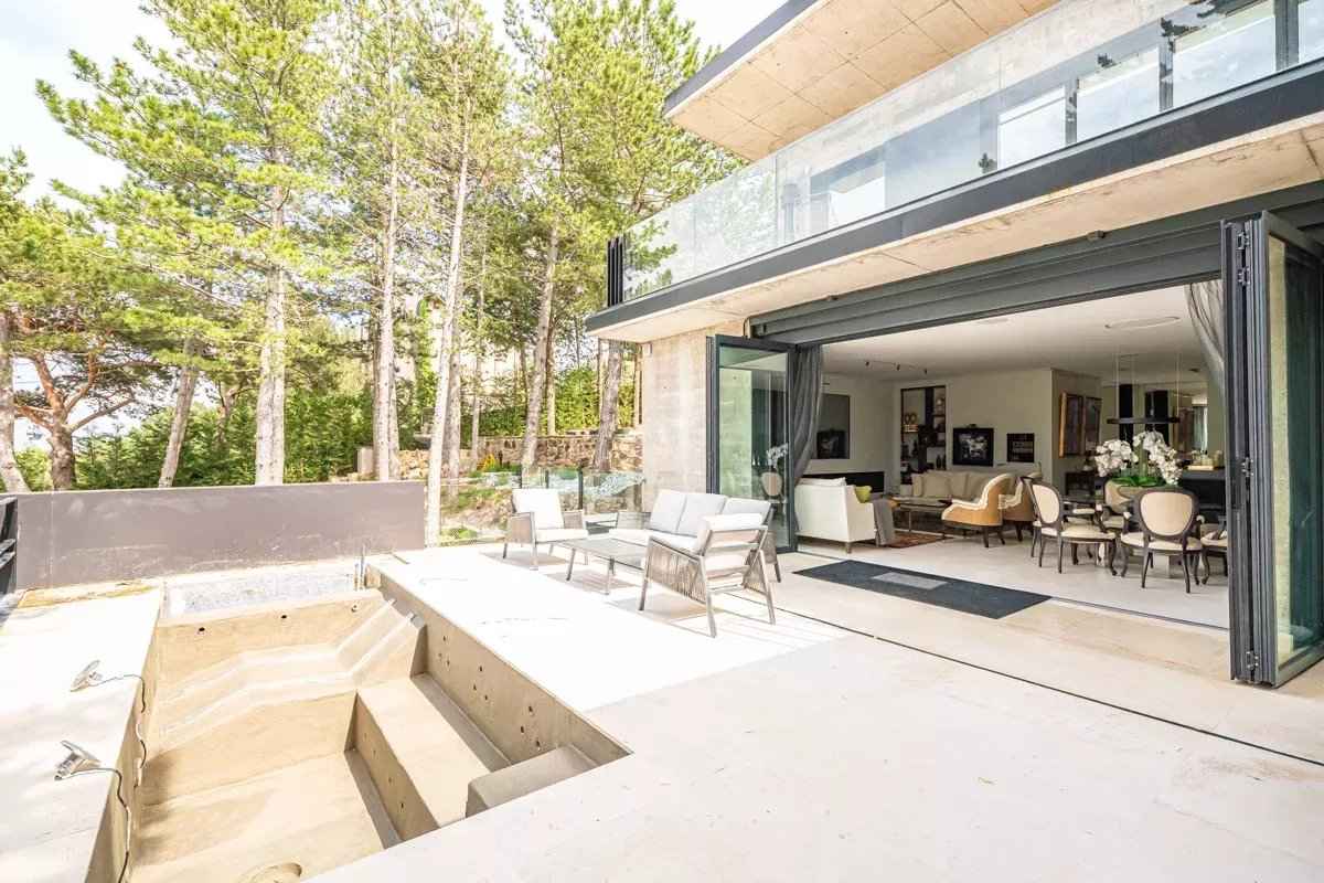 09d48f087711dc88633855838105a4cc ac8485ec8e 1200 original - Attribut alt par défaut.