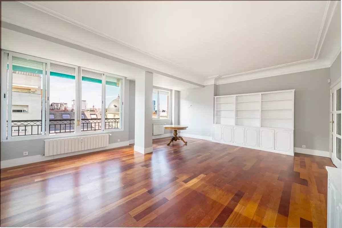 81c6575540acf343579b9f28031a63a0 6006650e9f 1200 original - Attribut alt par défaut.