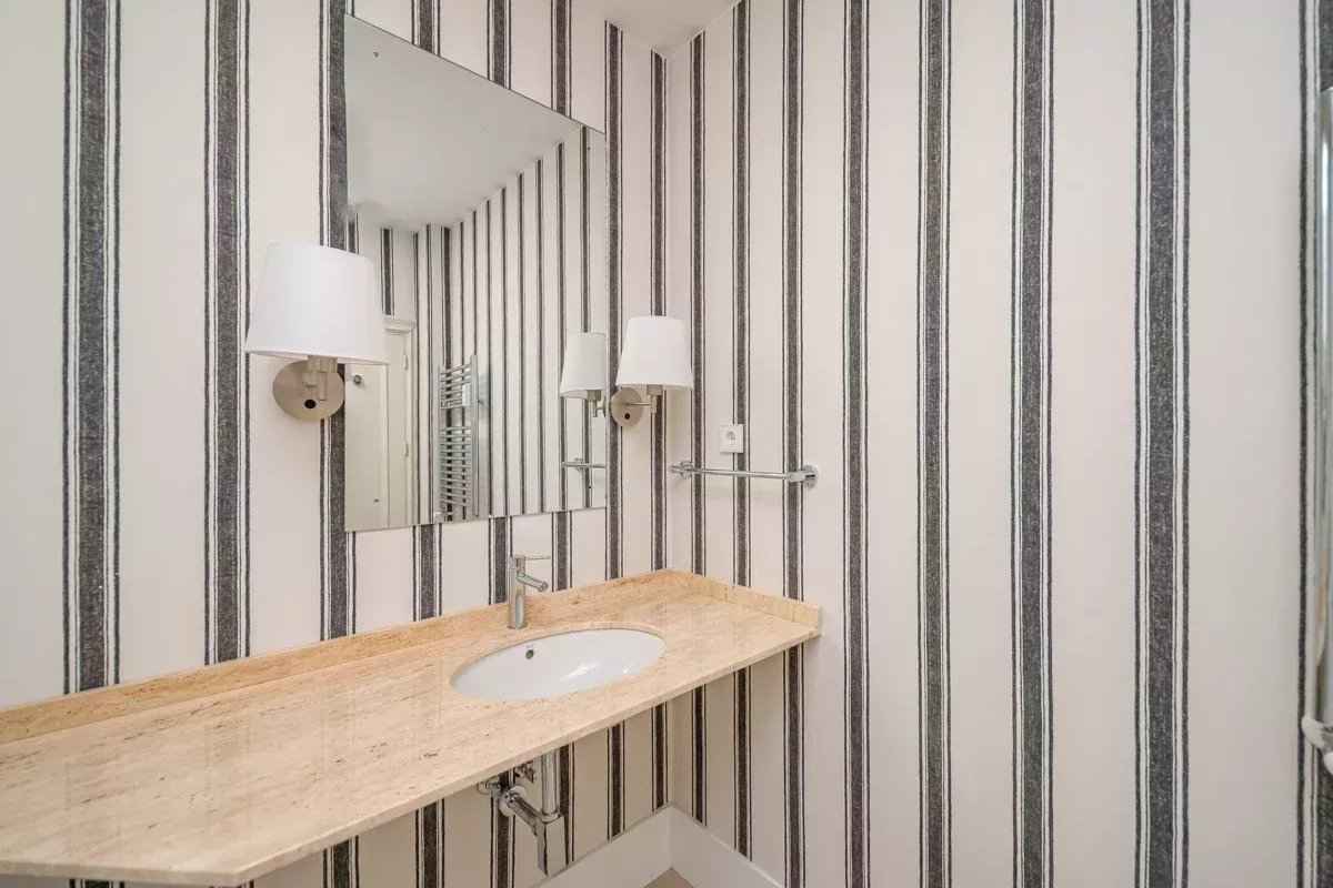 0937d96e426a8ab4b9e516b348d5679e 6740f8cedb 1200 original - Attribut alt par défaut.