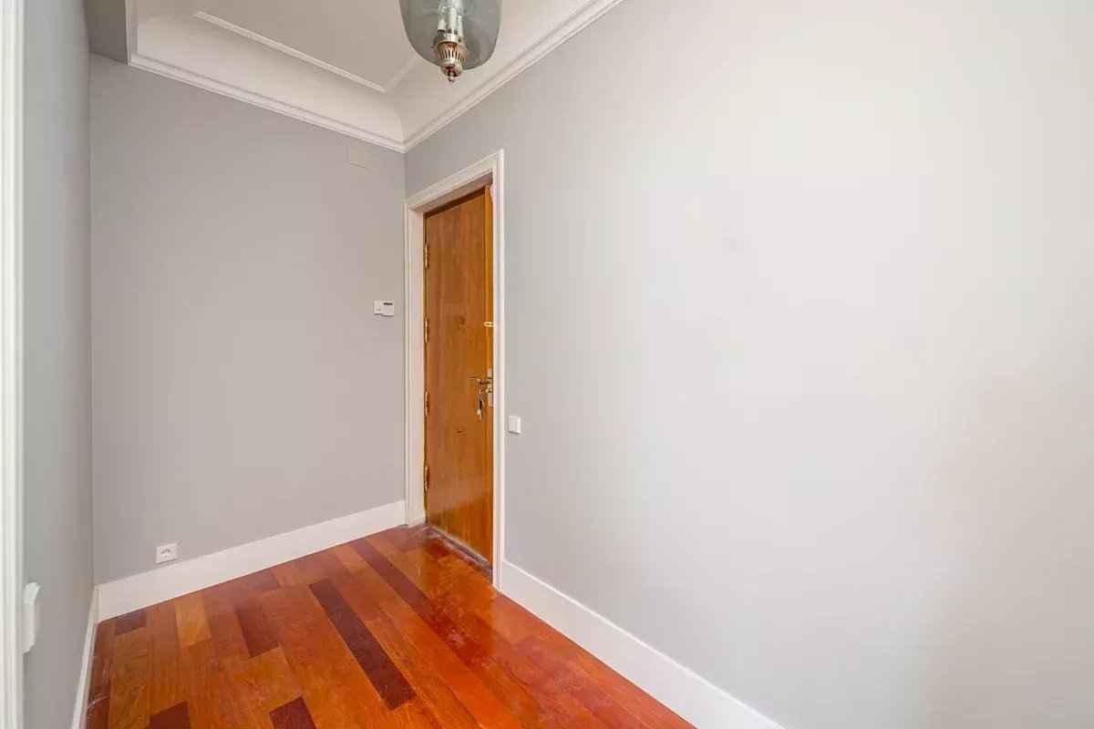 983212163083bda3b73a74b99c016c0f cc04cc2a17 1200 original - Attribut alt par défaut.