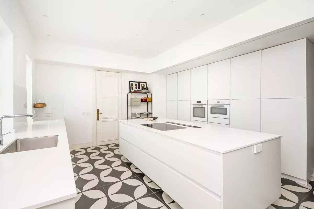 7057515f3715dee5030c77bcd2de5e8c 7f14422ccb 1200 original - Translation missing: en.helpers.application.image_tag.default_alt