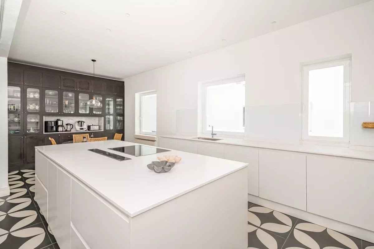 2588a9c7aa268d6ec601fc2abea4f026 6bc3d36cb1 1200 original - Translation missing: en.helpers.application.image_tag.default_alt