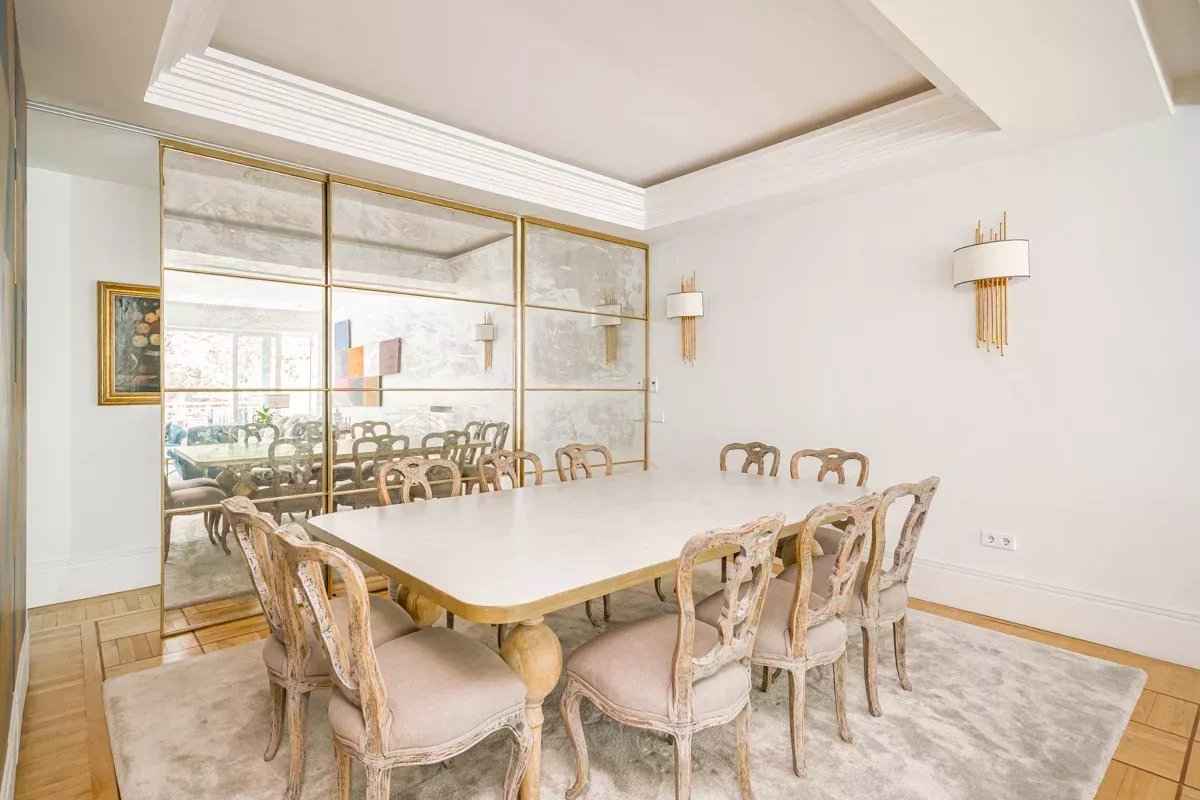 D4295f429197c305ba25f1b883ea0f16 c7bd70366d 1200 original - Translation missing: en.helpers.application.image_tag.default_alt