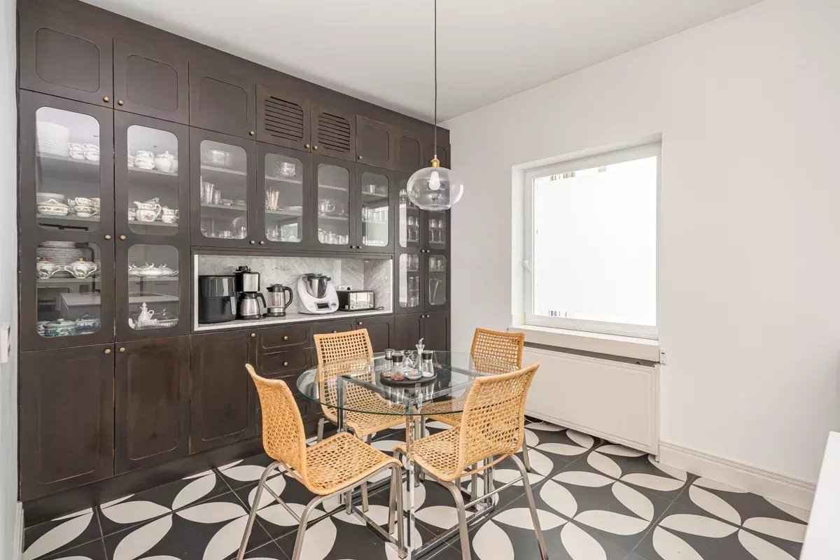 3eeb7aa0bfa2e868a568c89a76488ecb b1c4c6e923 1200 original - Translation missing: en.helpers.application.image_tag.default_alt