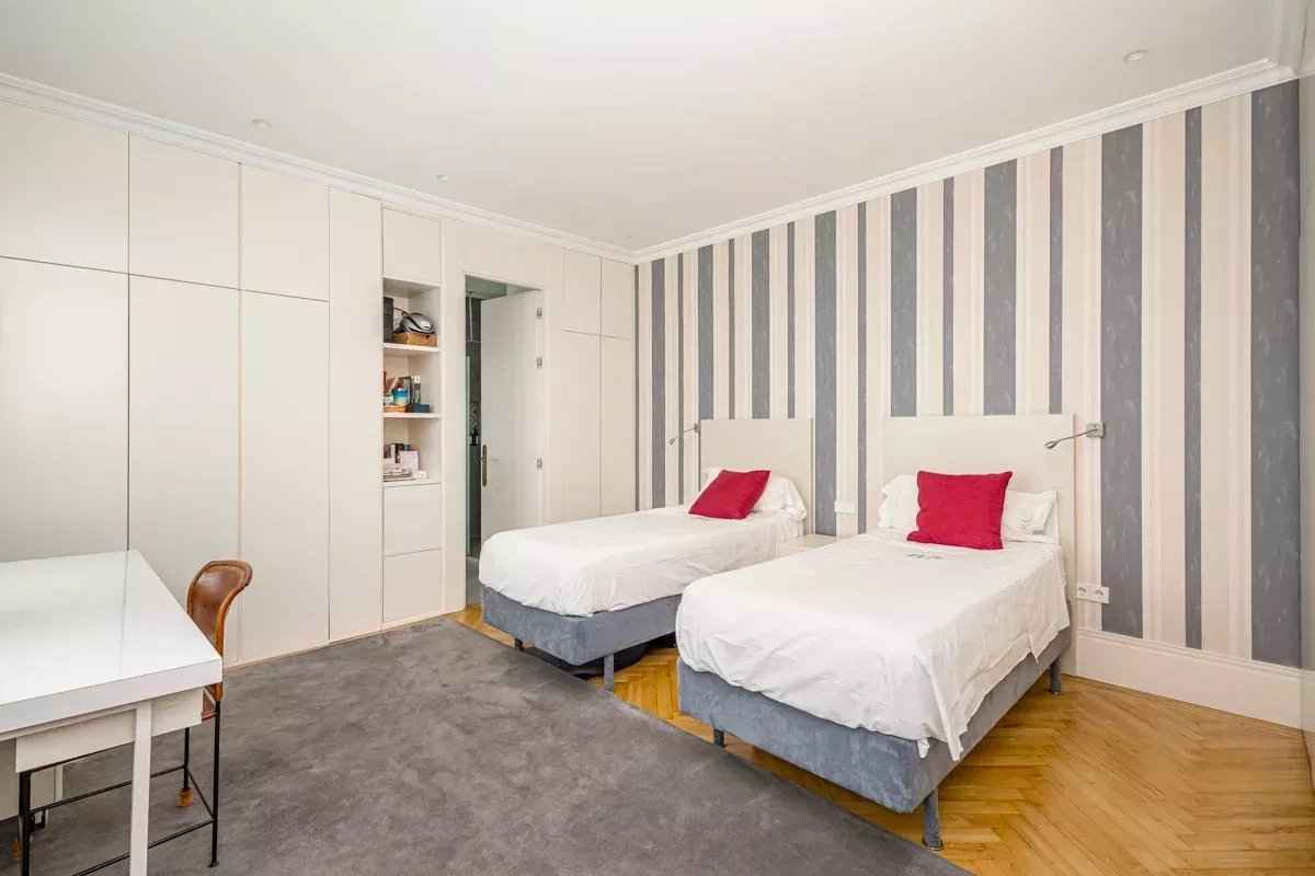 83cdf48d9edbb1864471185937de13b4 32a8bb3d10 1200 original - Translation missing: en.helpers.application.image_tag.default_alt