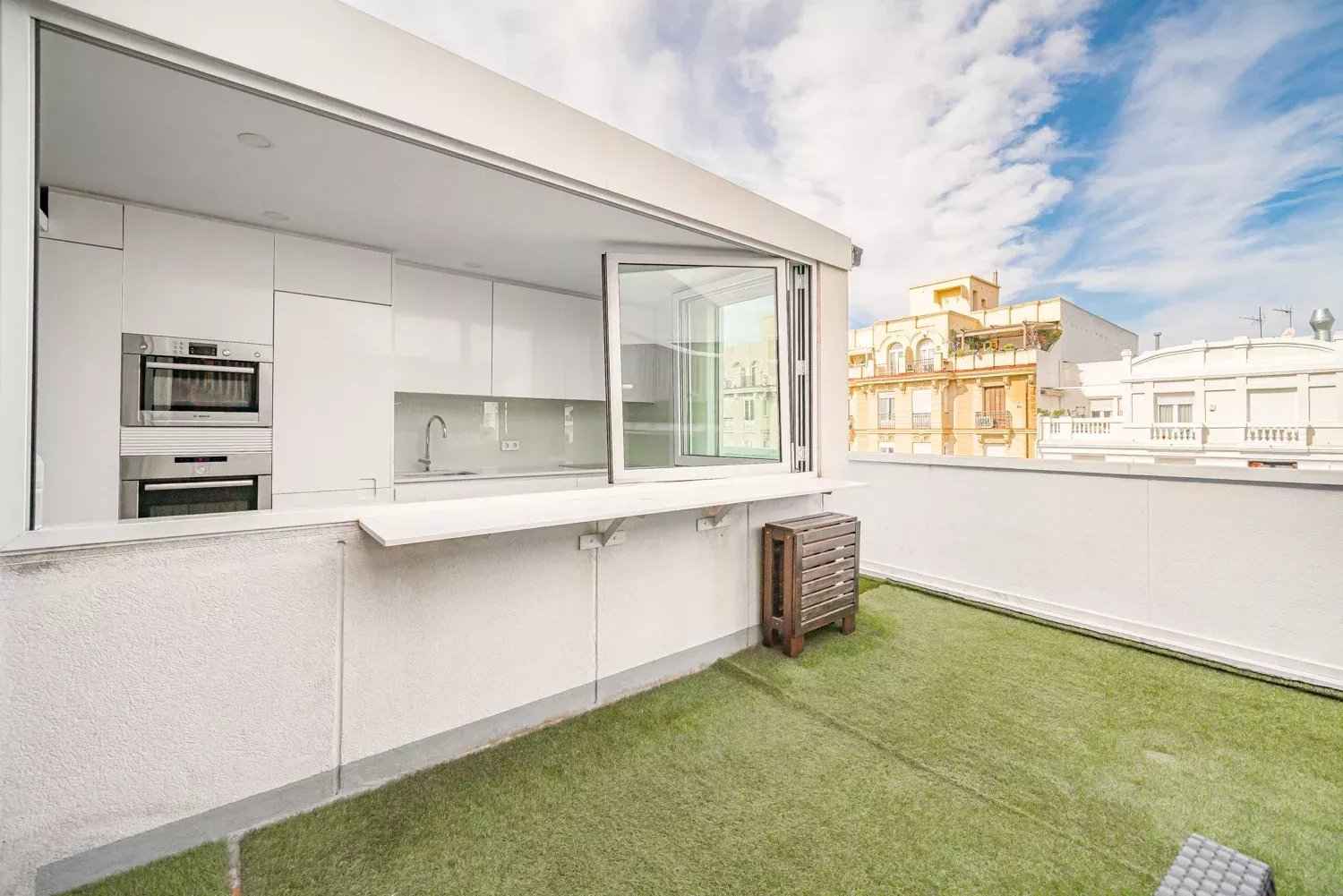 6be0a824d5167fa1a049546f2c4660e4 305ebd711c 1500 original - Attribut alt par défaut.