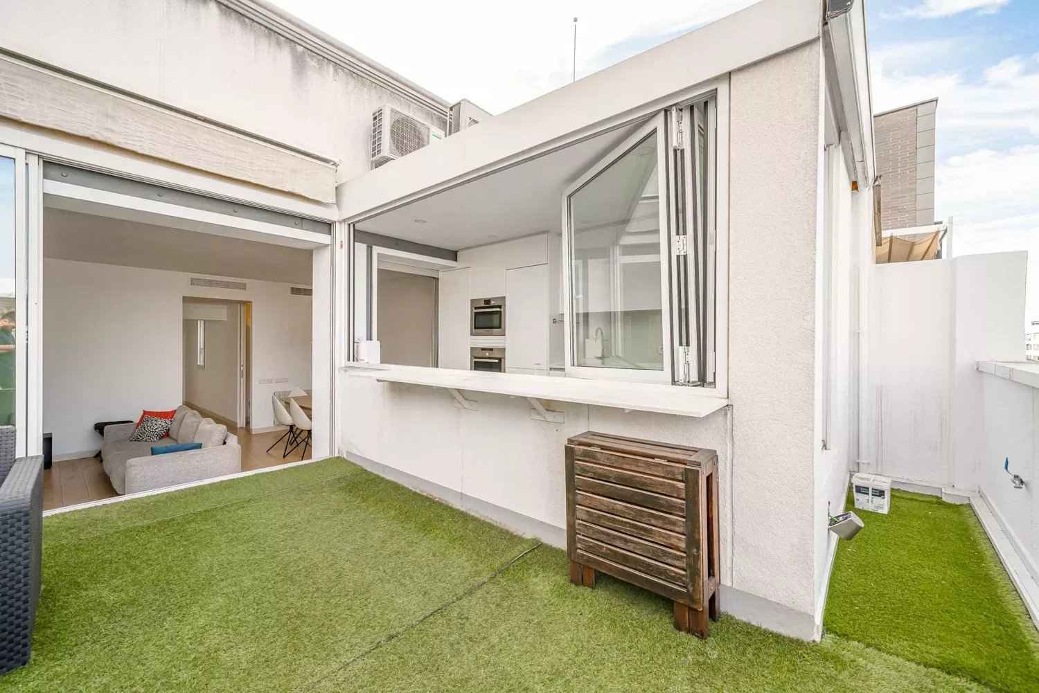 C21edae06ea1ff66616383bfa3409182 5e2eb38511 1500 original - Attribut alt par défaut.