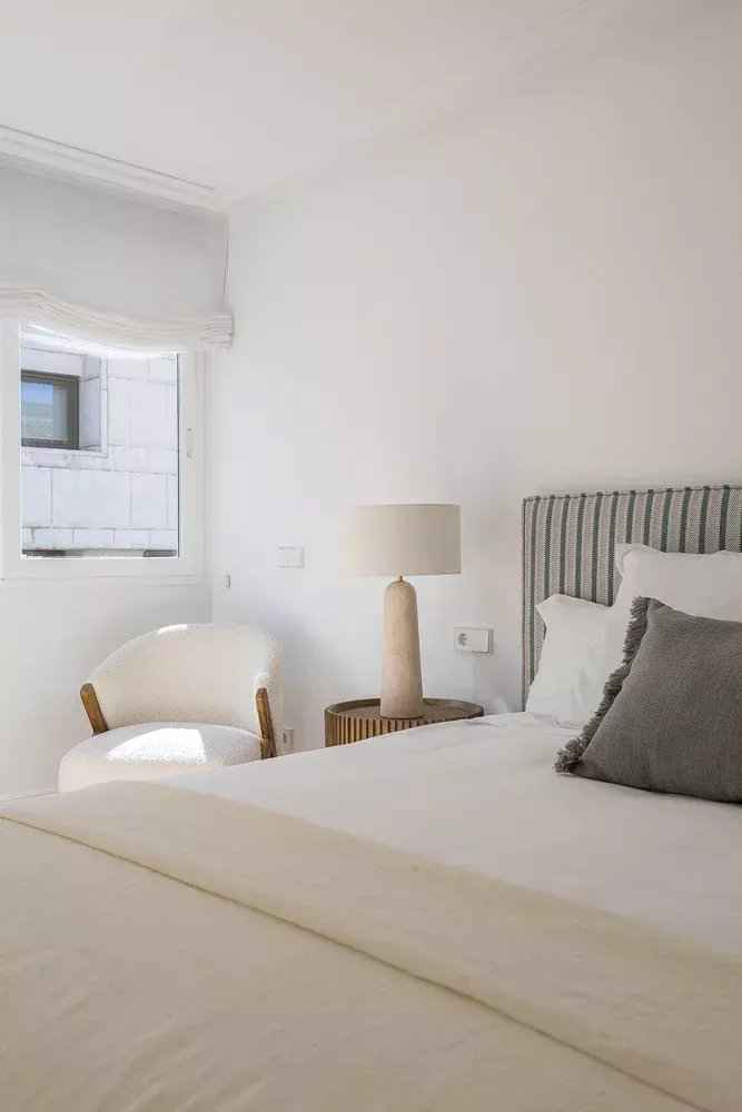 8c9fbdf77697c55d05fd875c7e708f4b 46af059378 1000 original - Attribut alt par défaut.