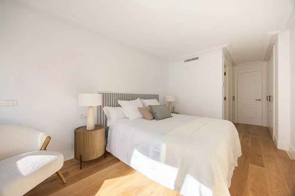 9dbeb9c8f5c4651156891a88d5b33d3b 5c76c4d263 1000 original - Attribut alt par défaut.