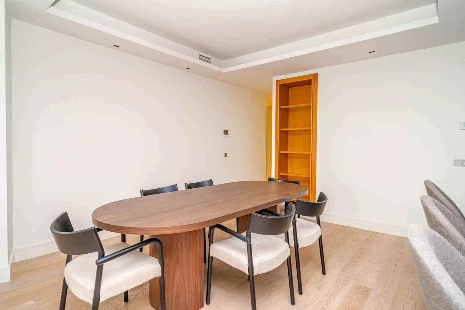 3db76ab77c03f22d4339fe2e37316ecc e68de883ee 1500 original - Translation missing: en.helpers.application.image_tag.default_alt