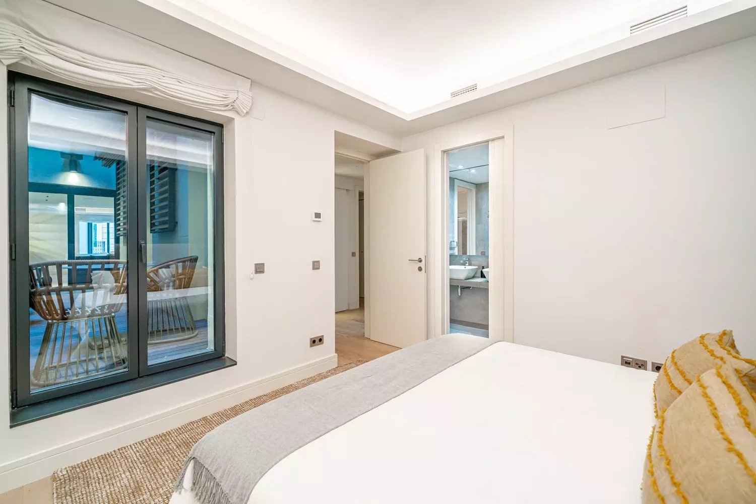 76fe88a644049a960744296e0534e34a d84acbb890 1500 original - Translation missing: en.helpers.application.image_tag.default_alt