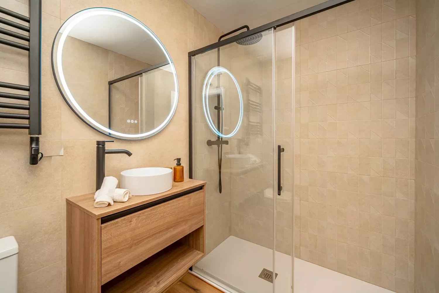 E94130e4c7b4eee807bac44054b7fbdb 02b8b89ff4 1500 original - Attribut alt par défaut.