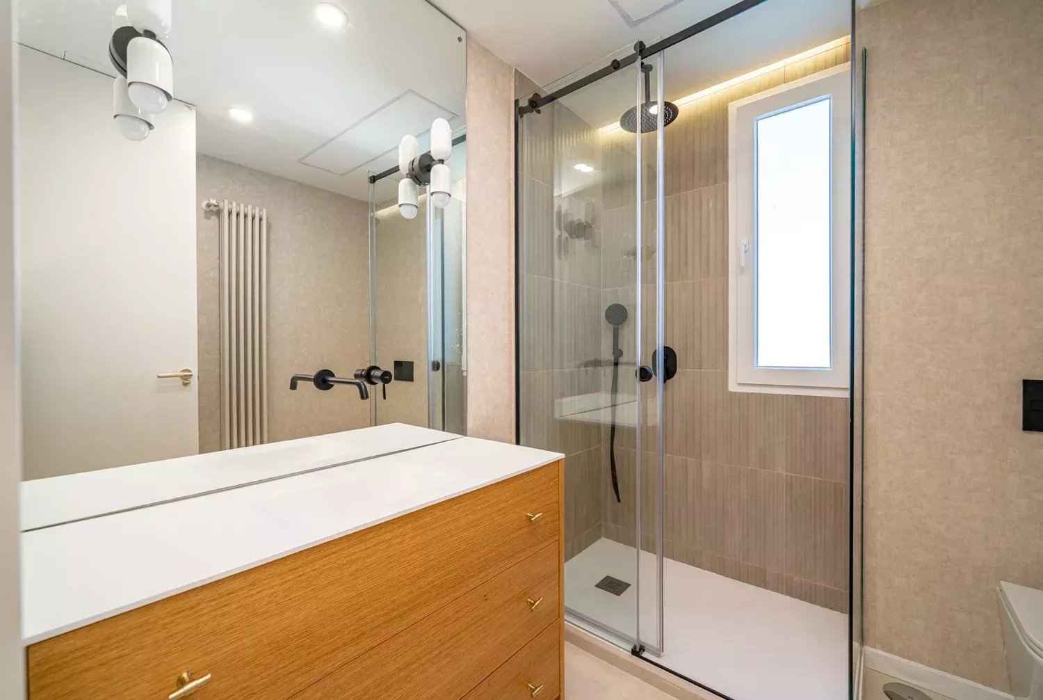 89d07c17cdaacb48c87959f3bd794d79 8d3a45d4ae 1500 original - Attribut alt par défaut.