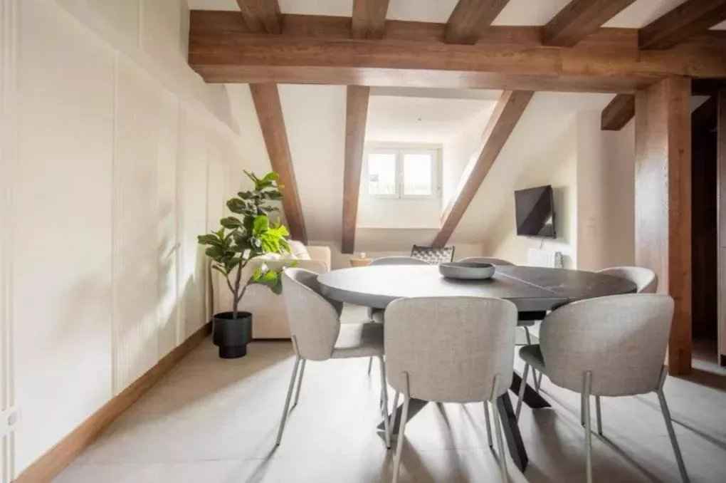 Af8c601312a13cf80baa935812e79d22 90e4ff3423 1020 original - Attribut alt par défaut.