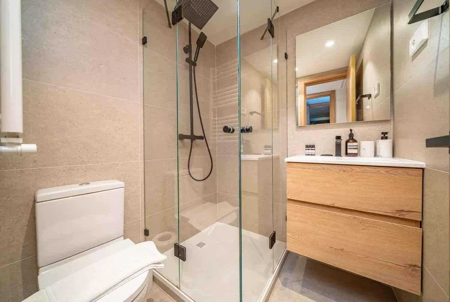 C3176deaf4f7f739d4ff7906bffc97a0 61b2635356 1500 original - Translation missing: en.helpers.application.image_tag.default_alt