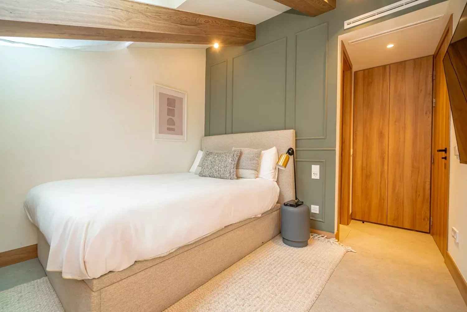 2ecf8130ffba597c039c1158055b54a4 1739b42f7d 1500 original - Translation missing: en.helpers.application.image_tag.default_alt