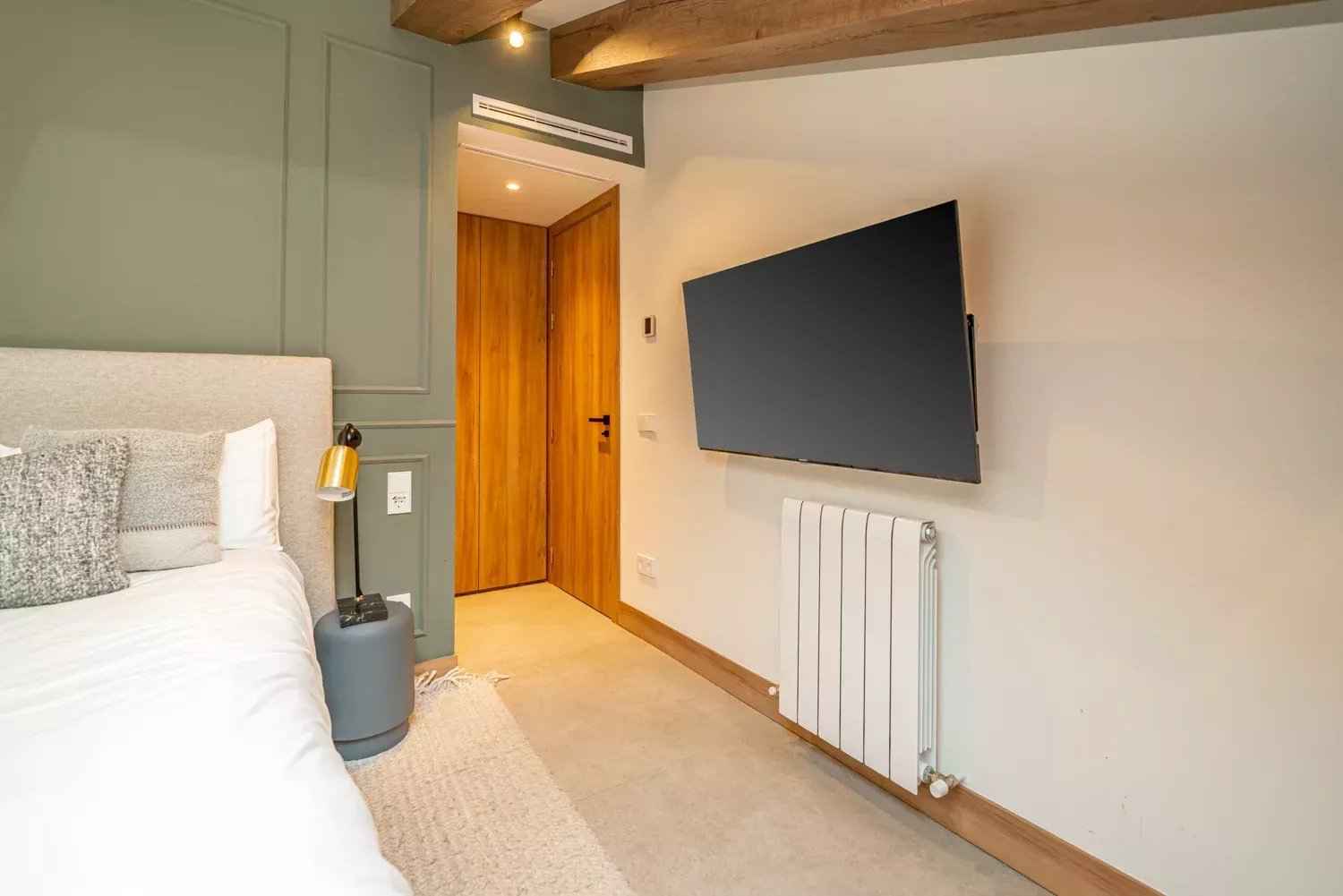 8bd01d58c3b7363af7479ed807ebfdf5 01219e5d59 1500 original - Translation missing: en.helpers.application.image_tag.default_alt