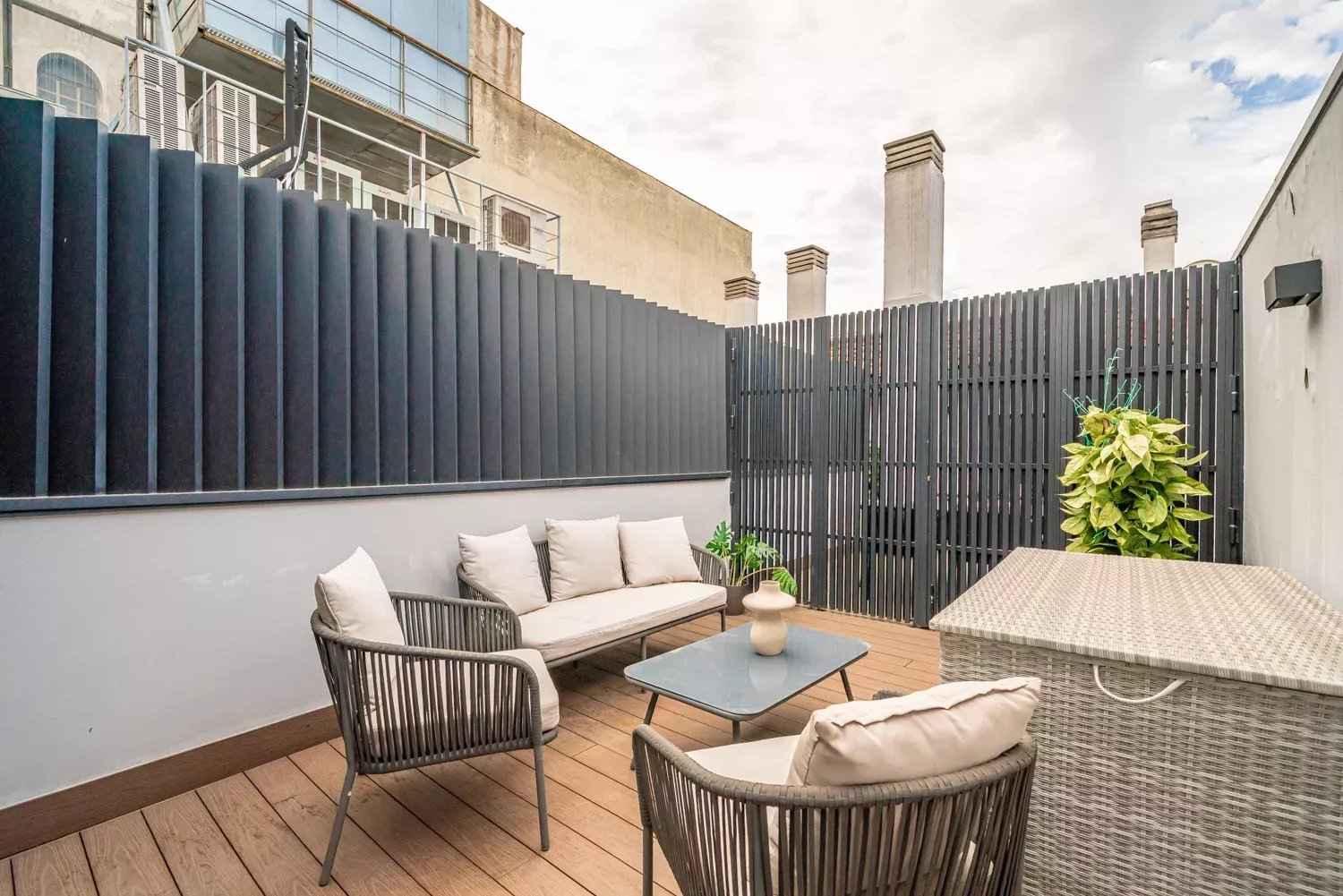 233cf968a70a594eafe88f056069dbf6 a5e327d0c2 1500 original - Translation missing: en.helpers.application.image_tag.default_alt