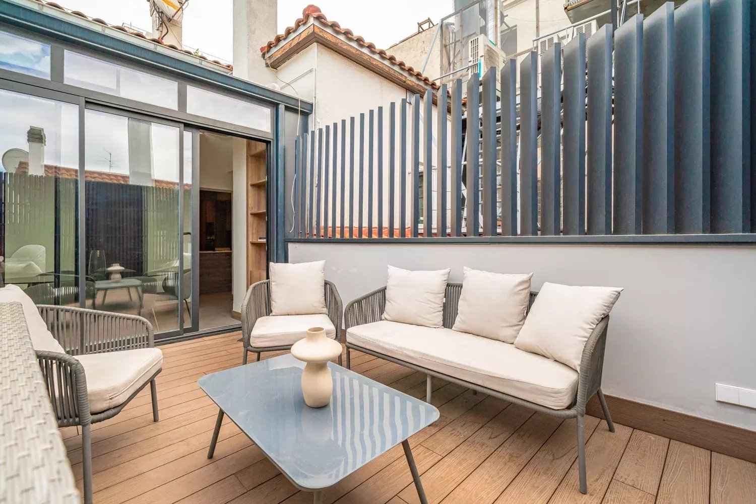 Fc33ab3a29f95556248a2de3b919b092 a64f210010 1500 original - Translation missing: en.helpers.application.image_tag.default_alt