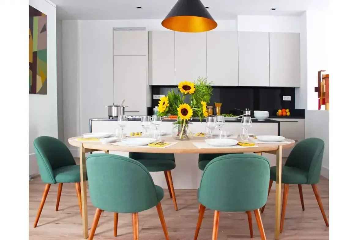 6dfbb27c37e74f8bc4a42de9b02d4353 cebe0e2bfc 1170 original - Attribut alt par défaut.