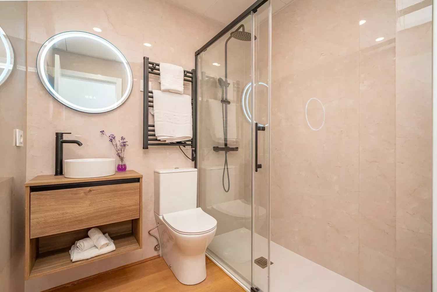 427671bd830a429db8b71b0a73f1b93a c693946b32 1500 original - Attribut alt par défaut.