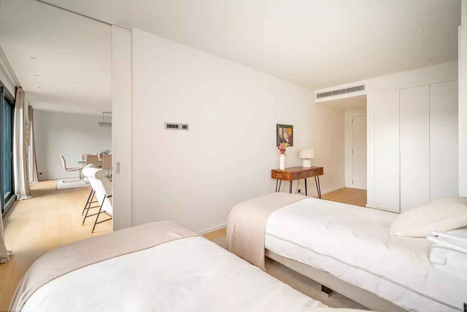 82837af1989391a0373954849c6bb977 5648ceca80 1500 original - Attribut alt par défaut.