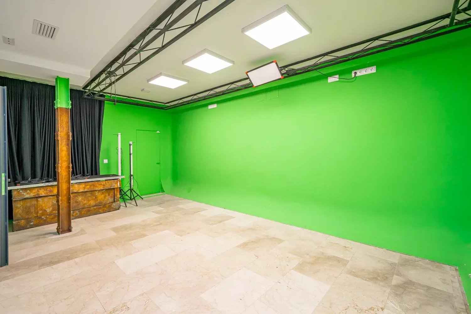 826e08c29b60fe0e0ba53c9502341e5e bb785c77fa 1500 original - Attribut alt par défaut.