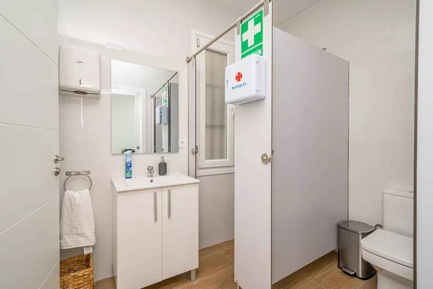 6ce425178e54fa348654d6f690e833ee a9ab8318fe 1500 original - Attribut alt par défaut.