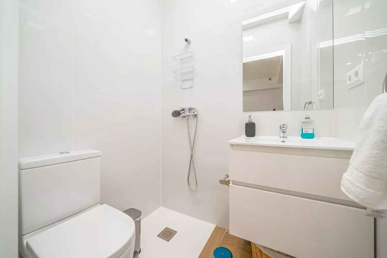 2979fdd004be2bc7509292056123524d 3fdd83cb7c 1500 original - Attribut alt par défaut.