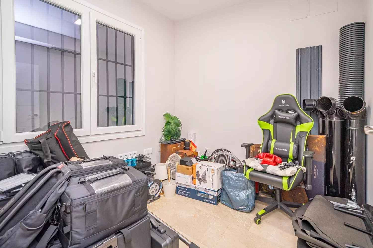 6880d9376c74a1a2eb6daf8893783405 f94f85a18e 1500 original - Attribut alt par défaut.