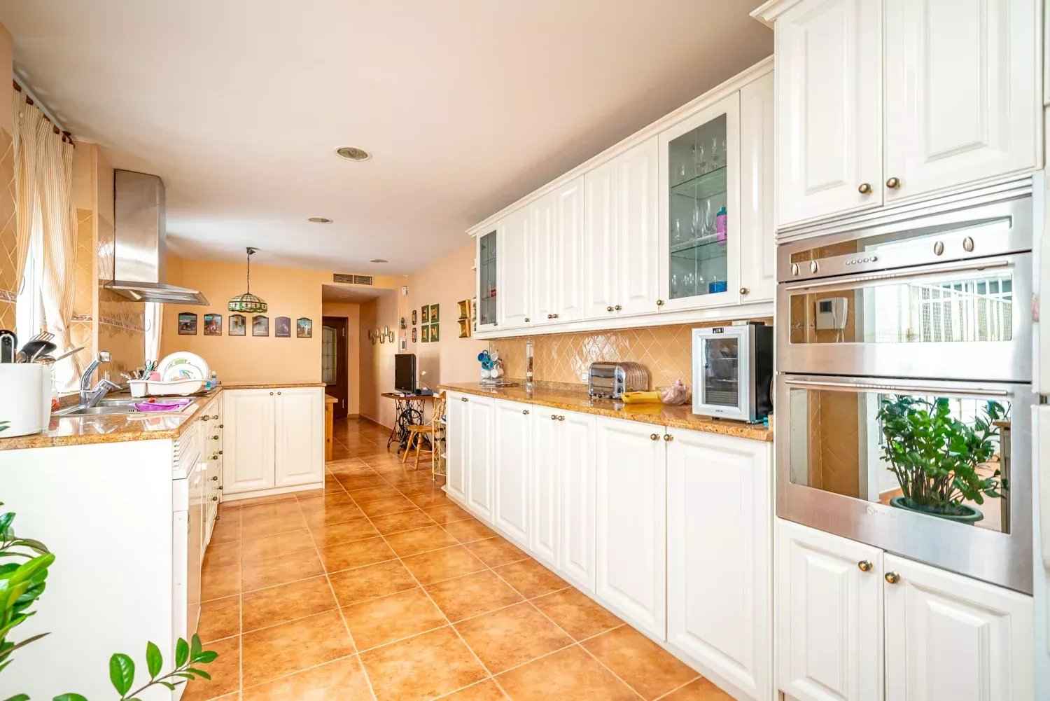 A368e3c27b571a040a3d002a7892cb33 0f4122947b 1500 original - Translation missing: en.helpers.application.image_tag.default_alt