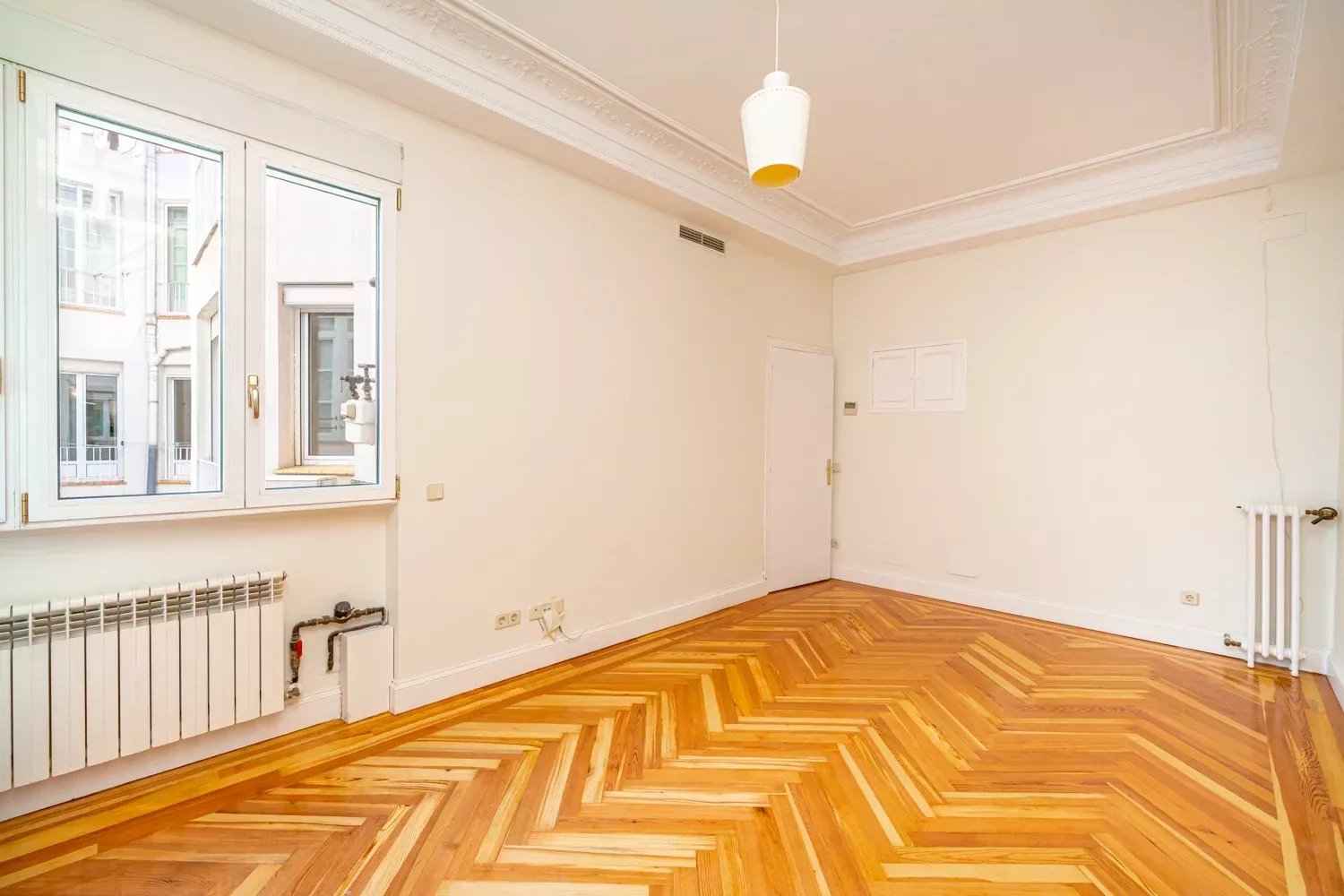 F8815bfee1458f097056be2de61389f7 ef33922df0 1500 original - Attribut alt par défaut.