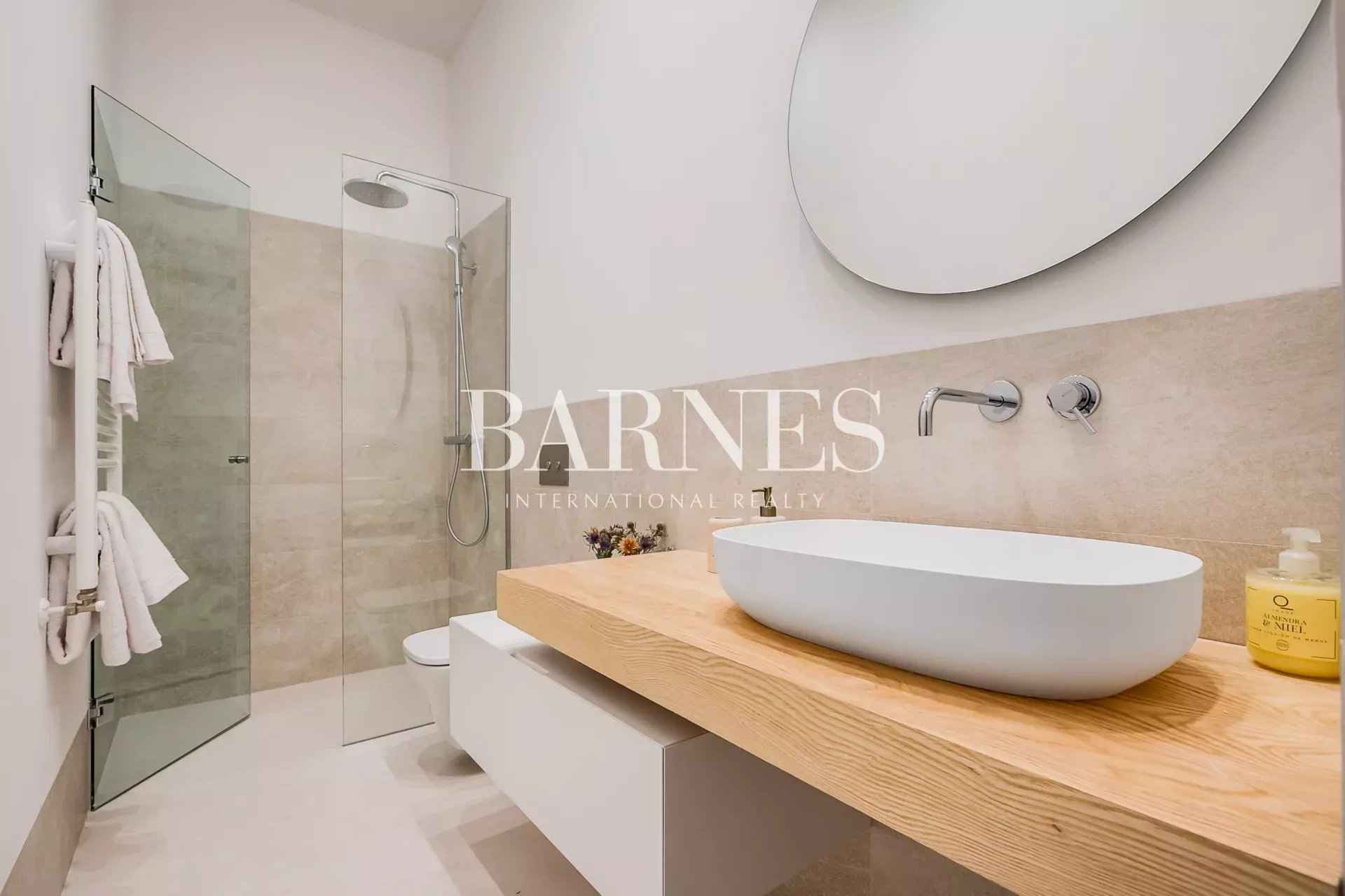 5dc5743300913286b91bbba7aa75f1b0 be9e390371 1920 original - Attribut alt par défaut.