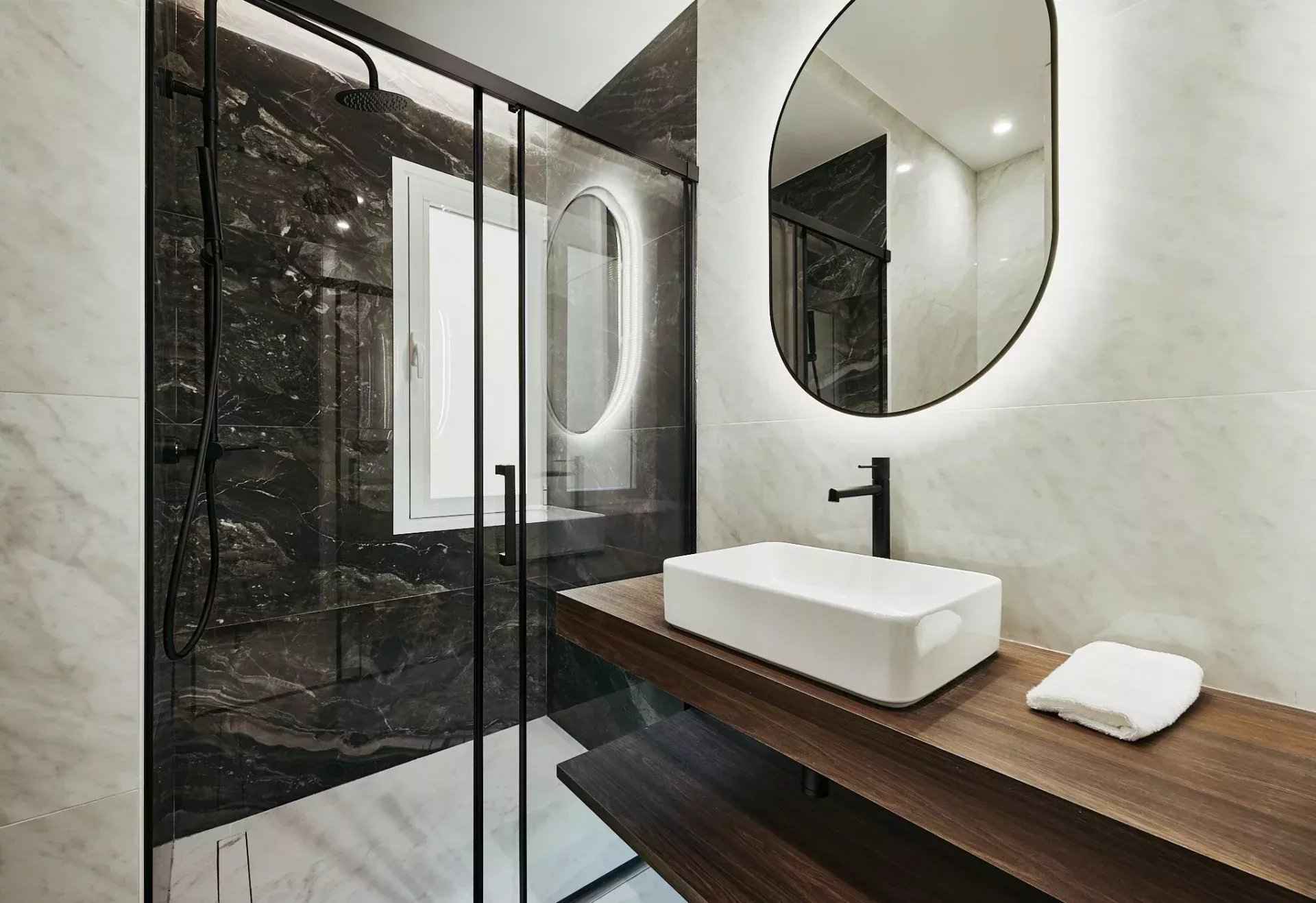 B198e89526c499e5a48296241a94a18b 88fba46ee0 1920 original - Attribut alt par défaut.