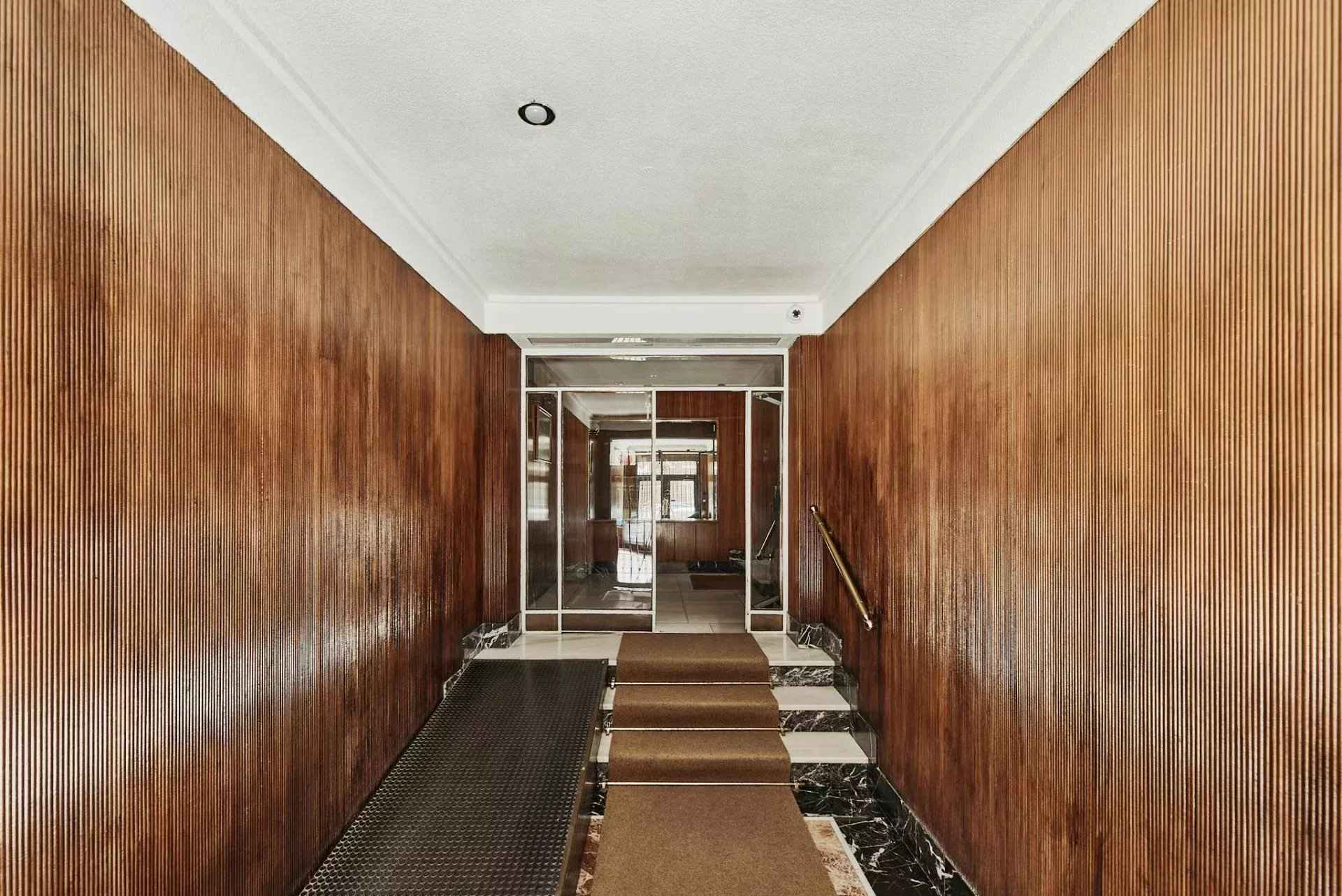 Dbfe97f1e985561ddf683581fbfafea2 46fbafe99b 1920 original - Attribut alt par défaut.