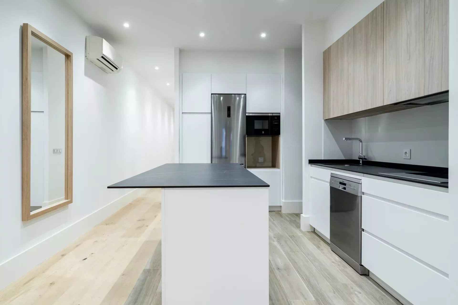 34e3f9a2bf500c5071845af71d70e03d c8b0fb53a2 1920 original - Translation missing: en.helpers.application.image_tag.default_alt