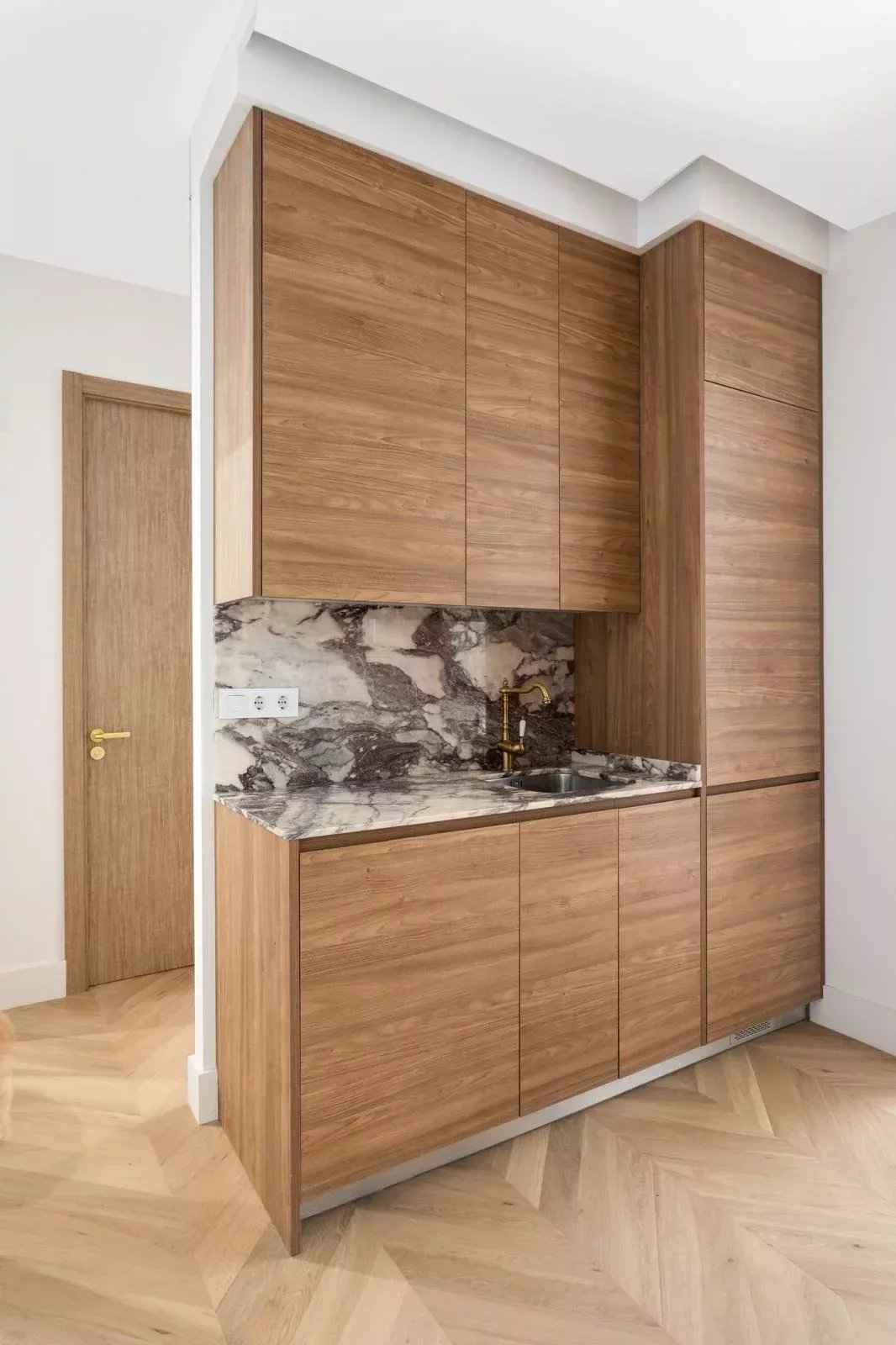 77772741dfc0a9aa90753ce869fbd9d6 5064d76a54 1600 original - Attribut alt par défaut.