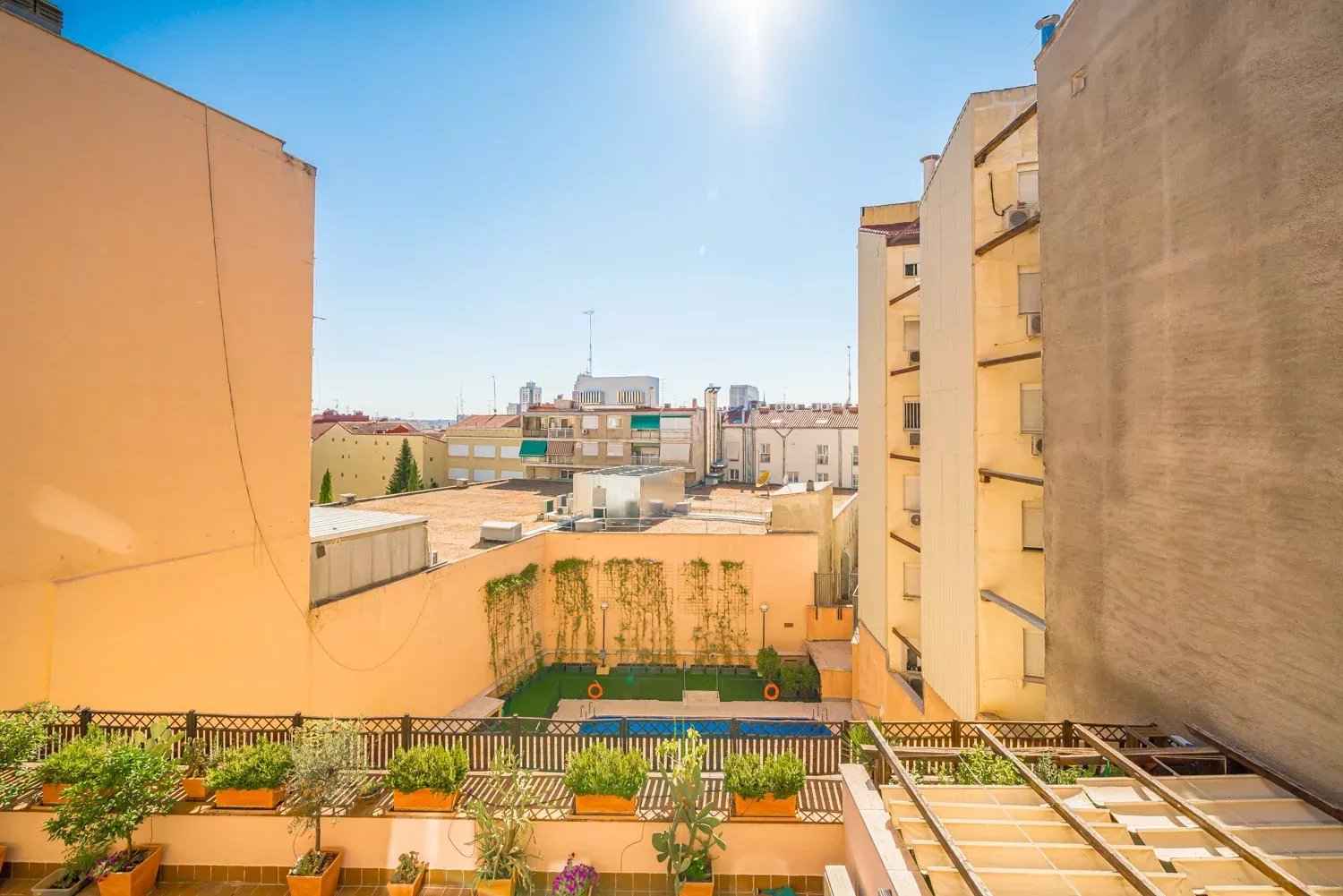 Ebcbeccf0cadcf61658367dd170d0589 888726a19a 1500 original - Attribut alt par défaut.