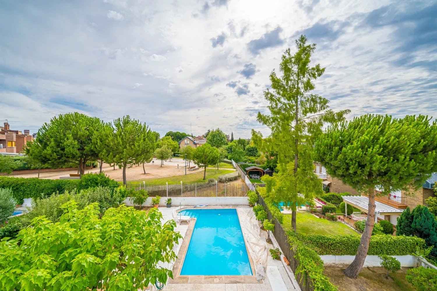 D5d15c0d81d29d4c6a9cfcf764816bfb dc72f0f2ba 1500 original - Translation missing: en.helpers.application.image_tag.default_alt