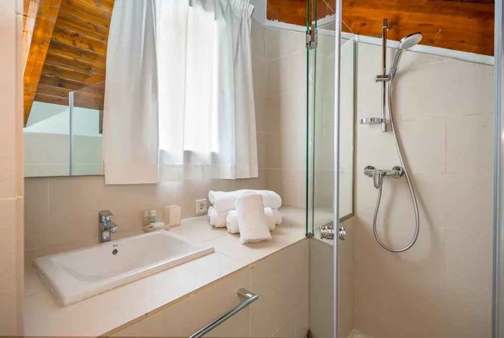 29161ba550d0c6d56a2e84651fa88d84 75266a4390 1000 original - Attribut alt par défaut.